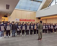 雷恩中场新生代盼提升进攻效率，锋线技校展示锐不可挡的简单介绍