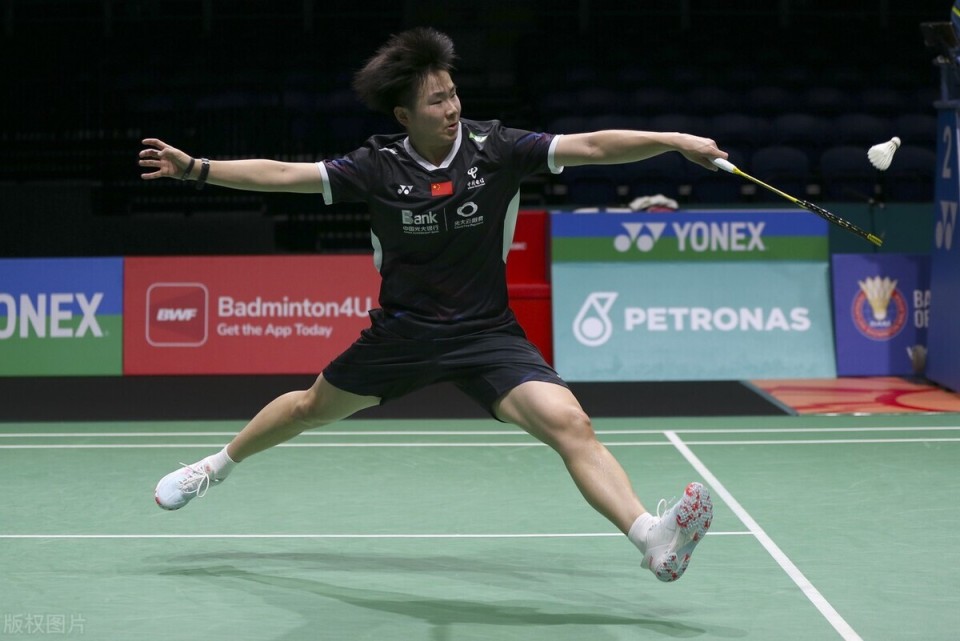 包含胜负悬念五分之差，比赛进入白热化阶段的词条