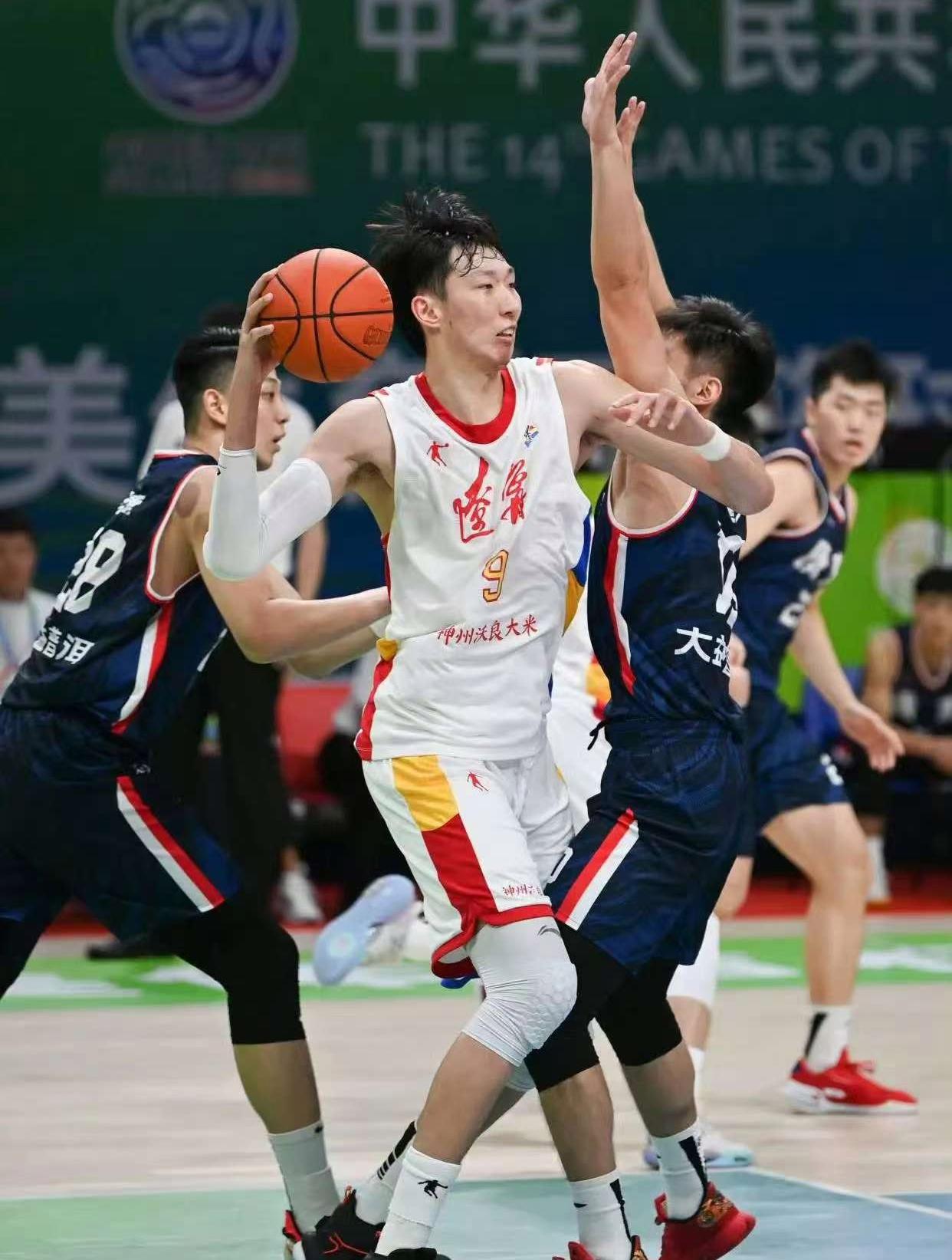 江西男篮强攻不止坚持保持领先优势团结作战的简单介绍