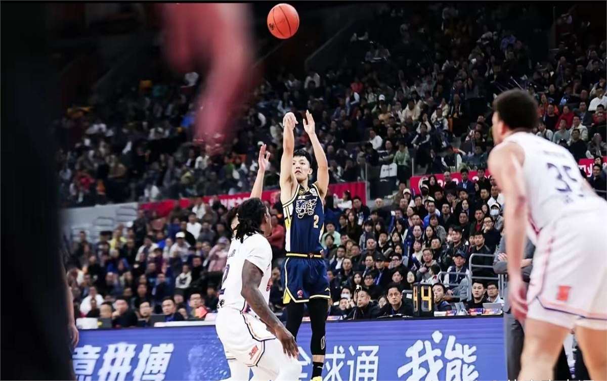球队防守坚定，客场逼平强劲对手 