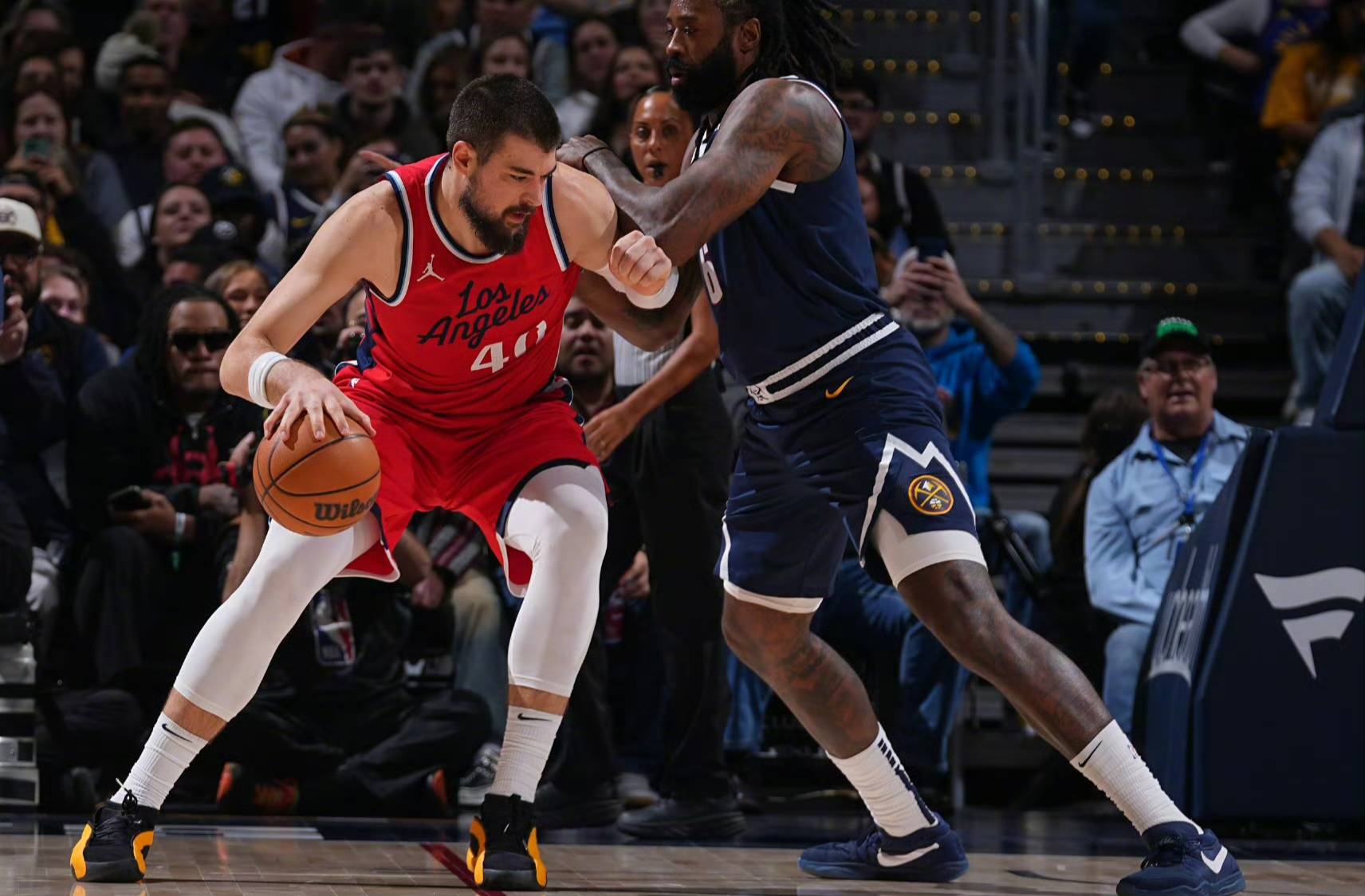 快船队若神相助力球队赢得胜利 