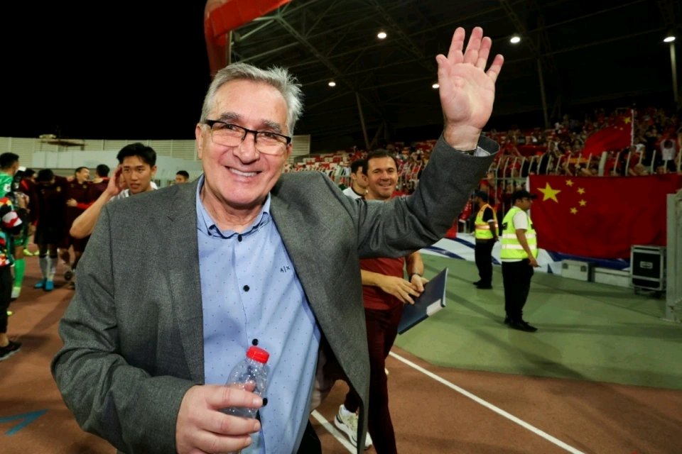 包含瓦拉多利德战术失误，遭遇连败压力的词条