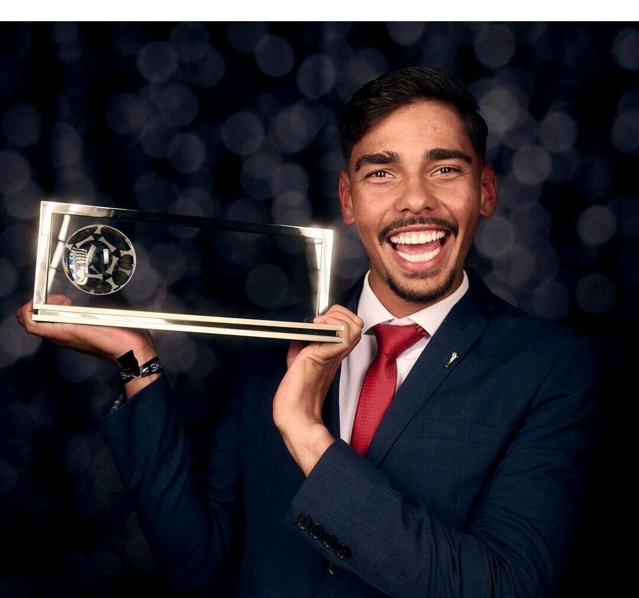 关于法兰克福新援表现出色，球队整体实力有所提升的信息