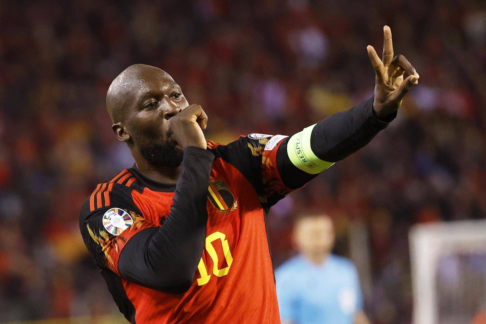 关于欧预赛豪强蓄势待发，冠军之争白热化的信息