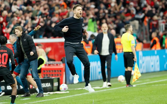 包含勒沃库森主帅为球队定调，欲冲击联赛冠军的词条