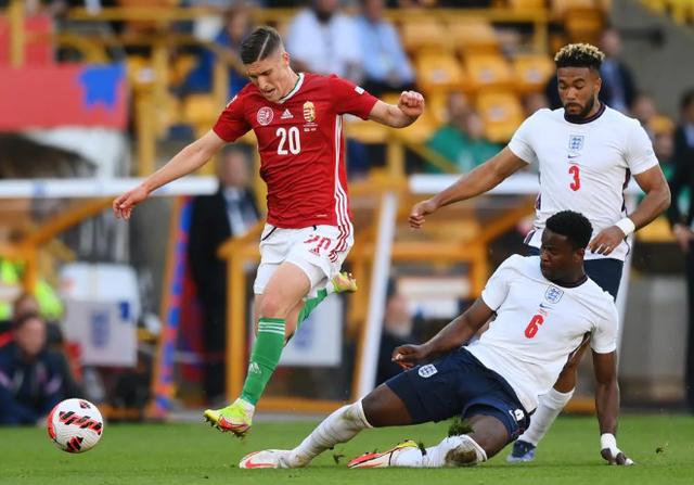 英格兰遭遇惨败，不敌德国吞下苦果 