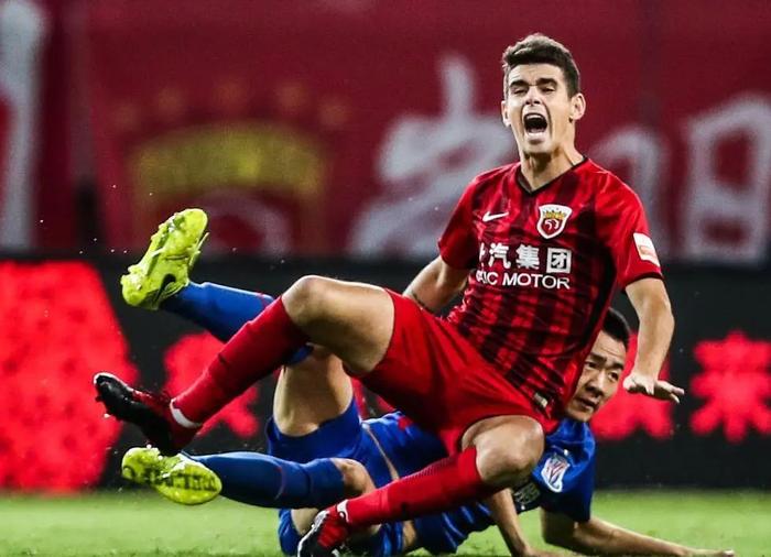 关于上海上港晋级下一轮比赛！的信息