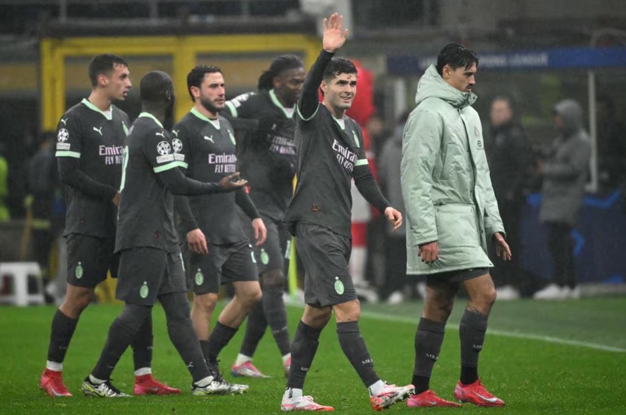 包含AC米兰遭遇淘汰，无缘进入意甲联赛的词条