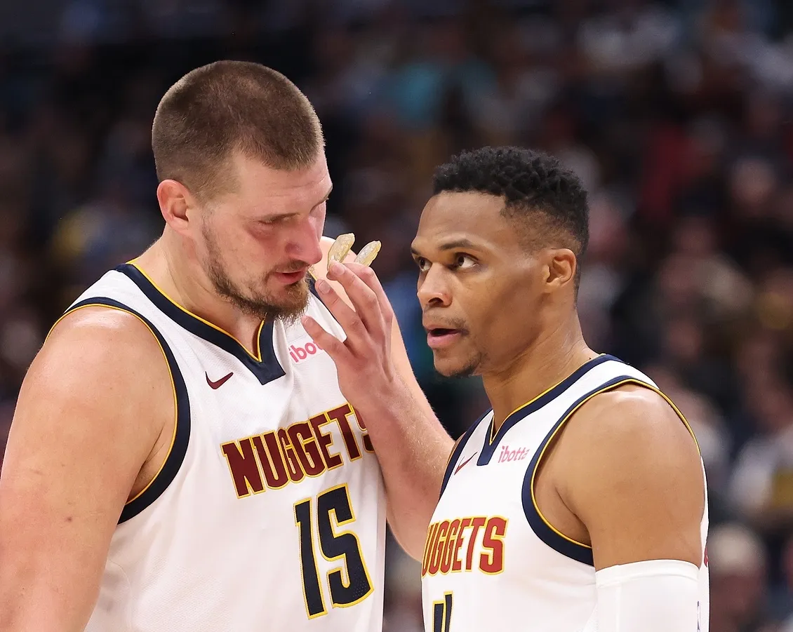 包含加拿大篮球联盟精彩比赛连连，球队表现抢眼的词条