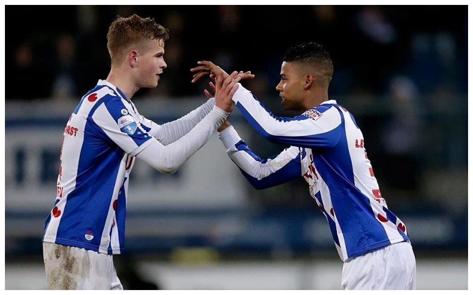 福图纳前锋状态火爆，成为球队取胜关键的简单介绍